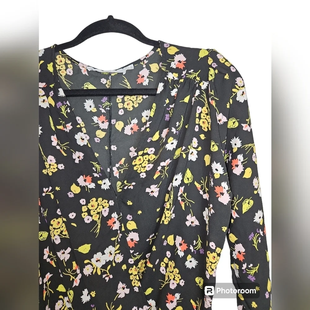 ASTR The Label Blouse Bodysuit Floral Size Small Black